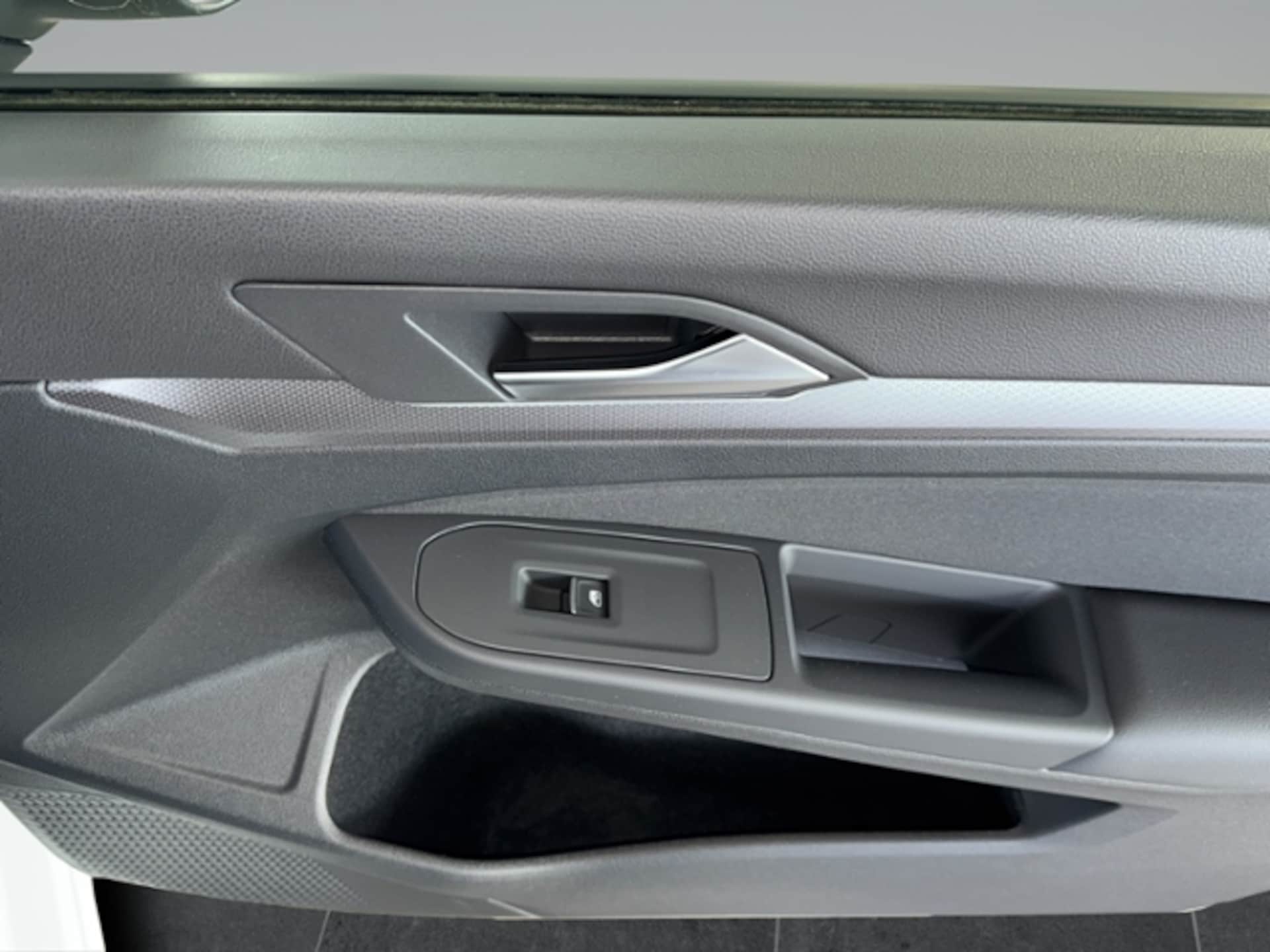 Volkswagen Golf Active