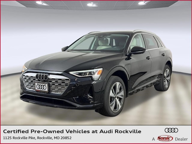 Photo of 2024 Audi Q8 e-tron