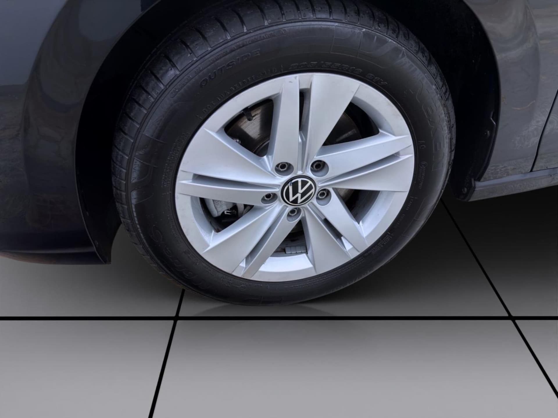 Volkswagen Golf Variant Life