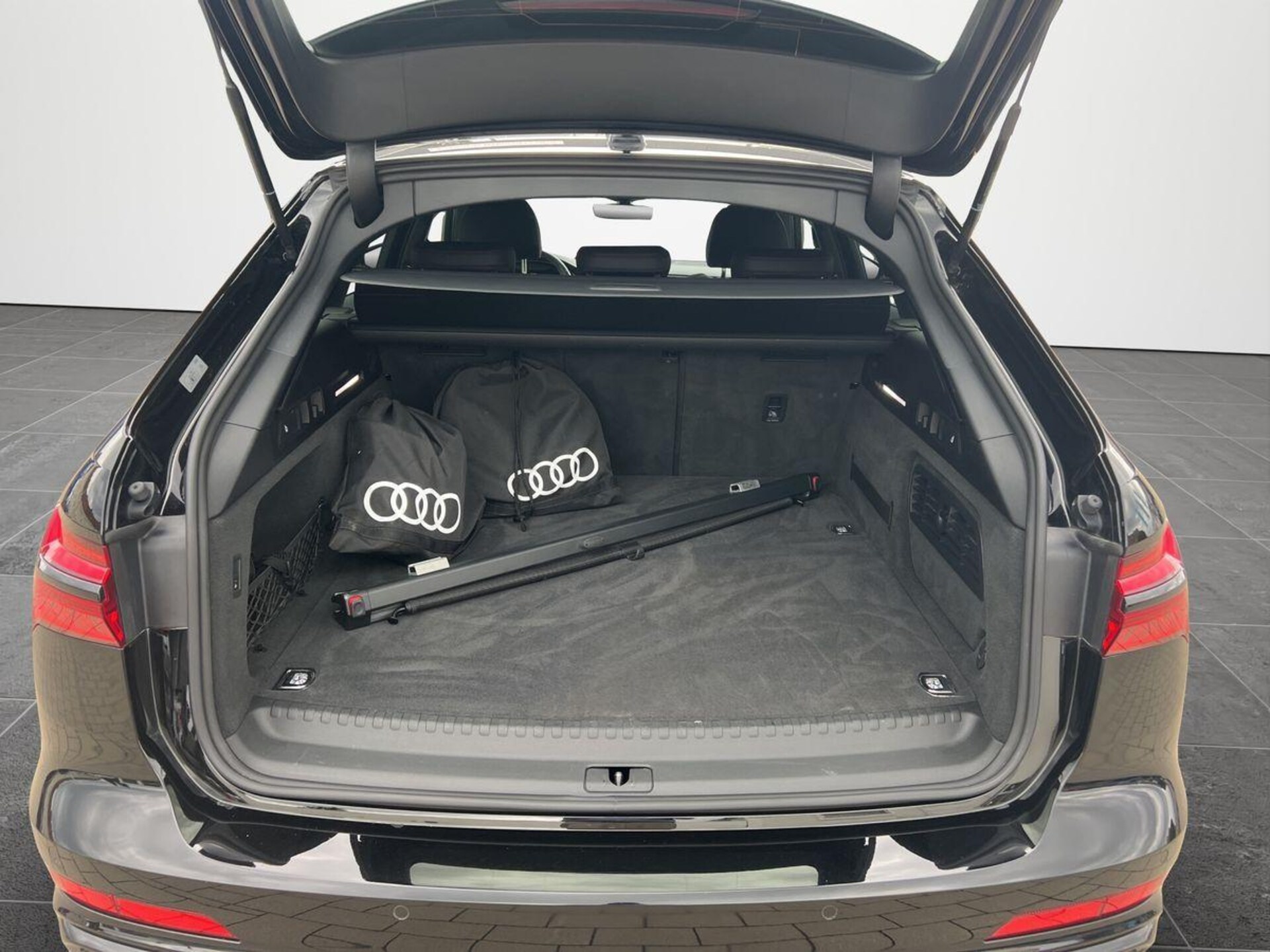 Audi A6 Avant TFSI e Design