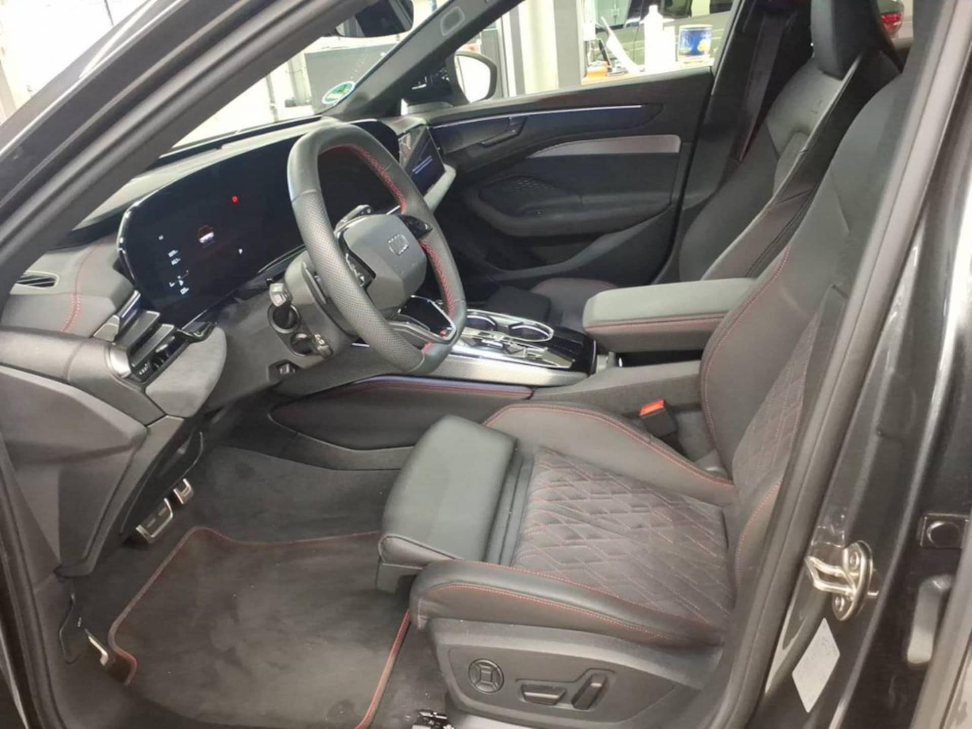 Audi A6 Avant edition one