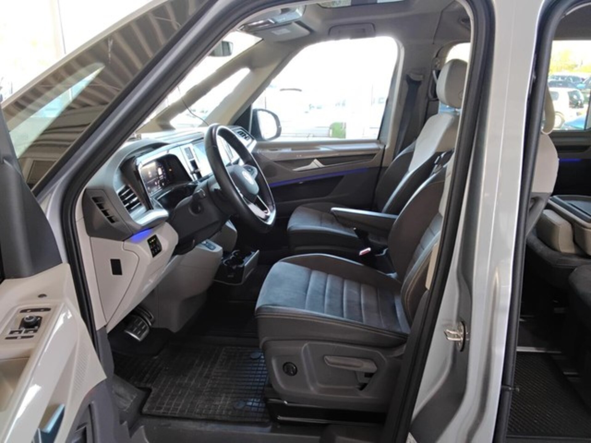 Volkswagen Multivan Style