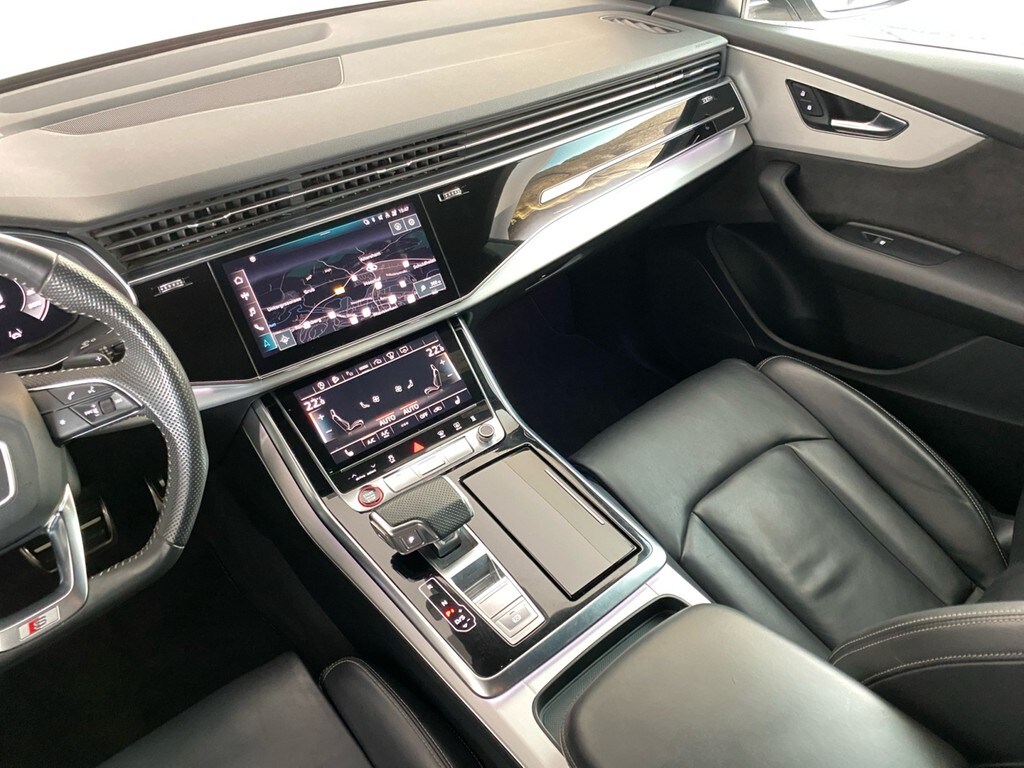 Image about Audi SQ8 TDI quattro tiptronic