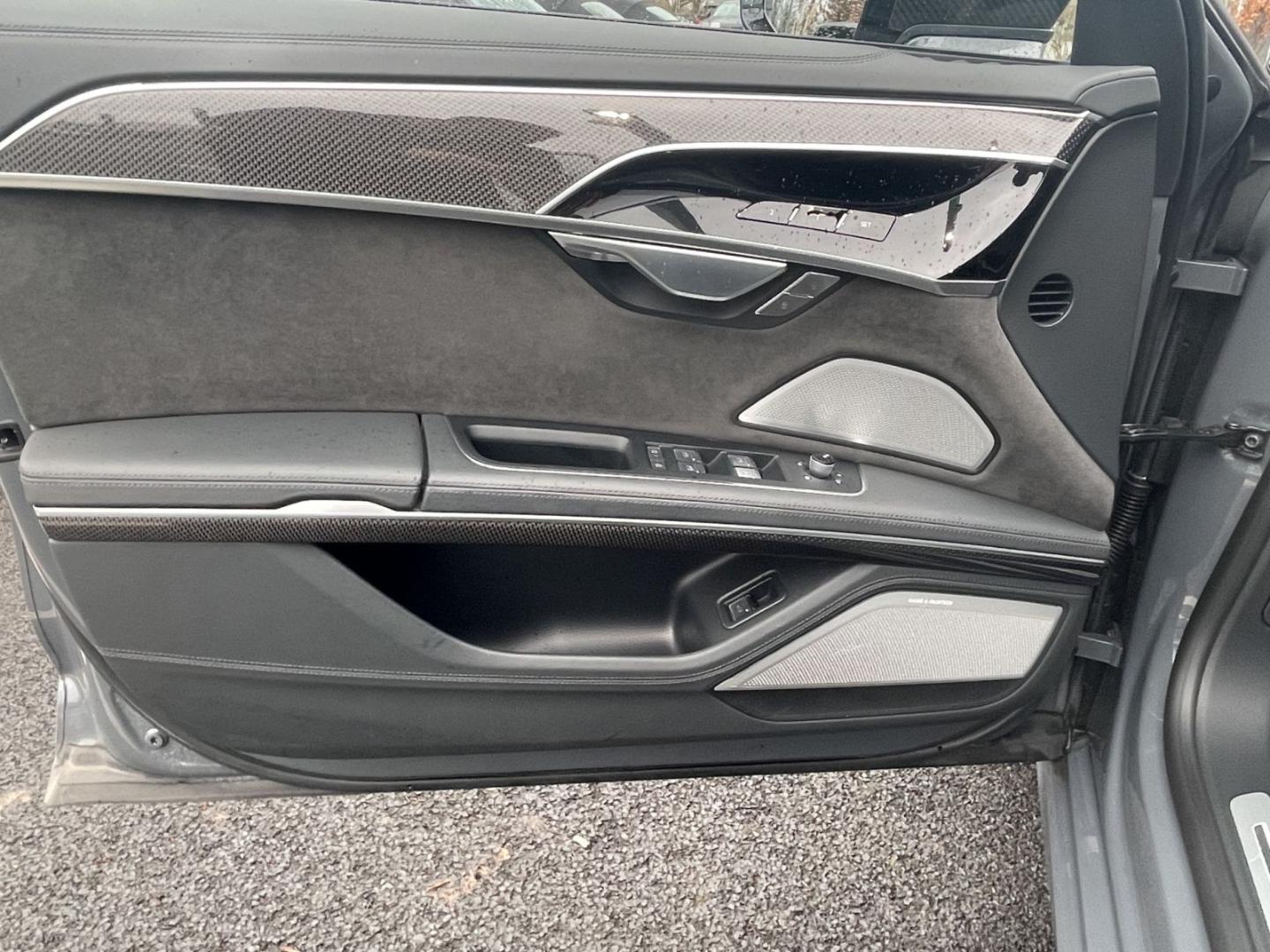 Image about Audi S8 TFSI quattro tiptronic