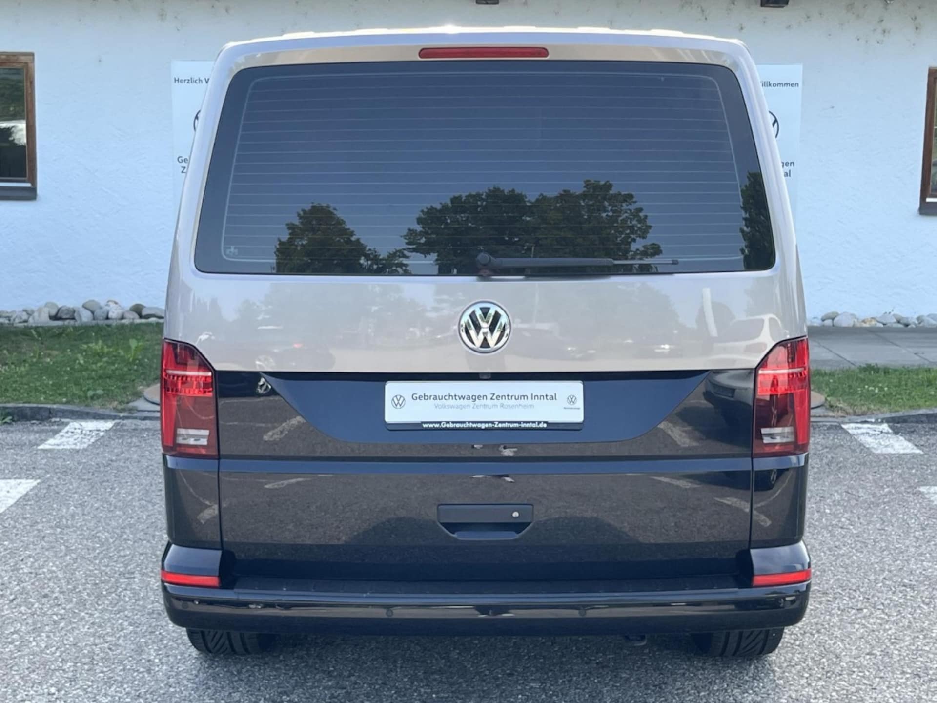 Volkswagen T6.1 Transporter Kasten langer Radstand