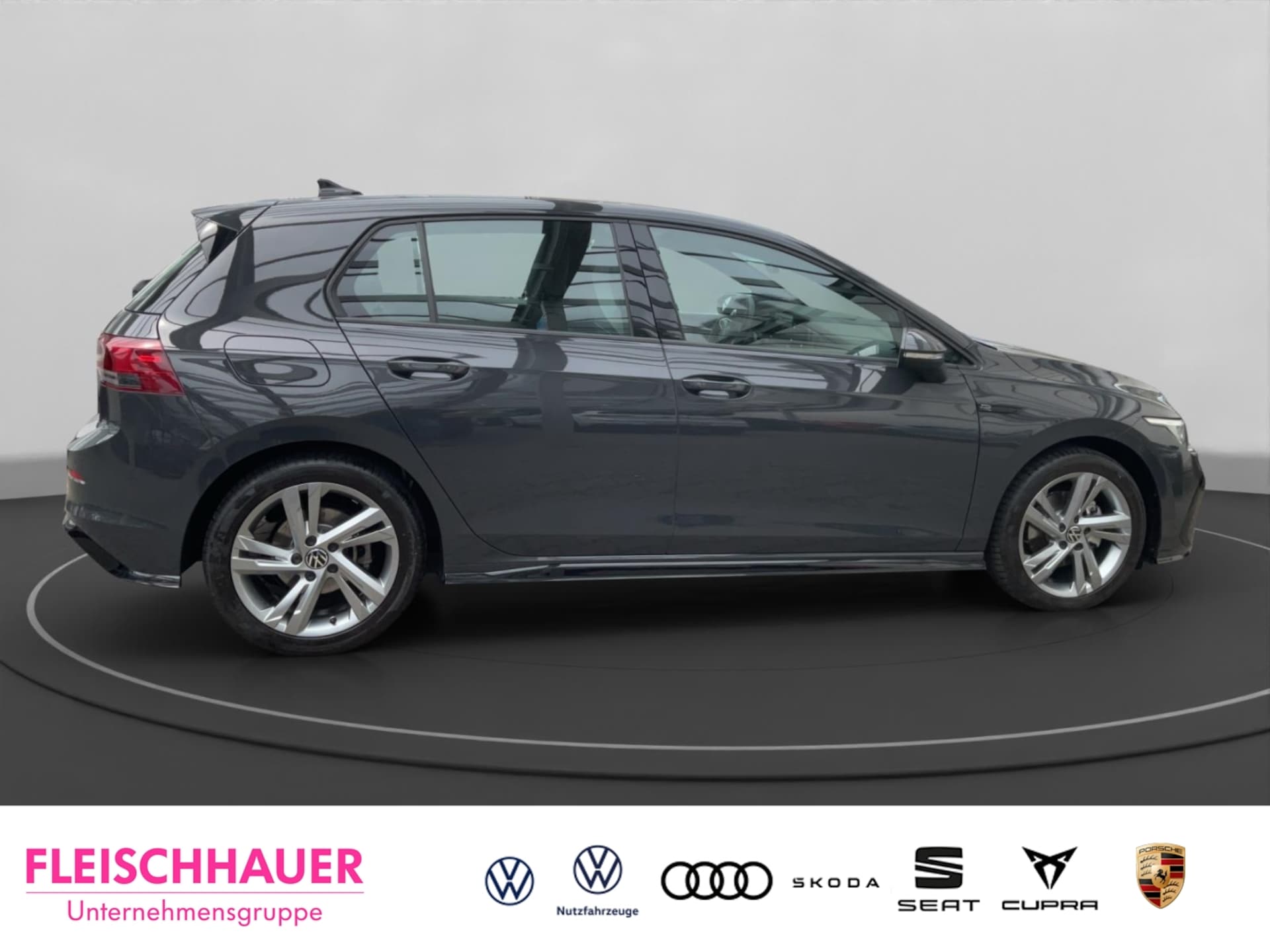 Volkswagen Golf R-Line