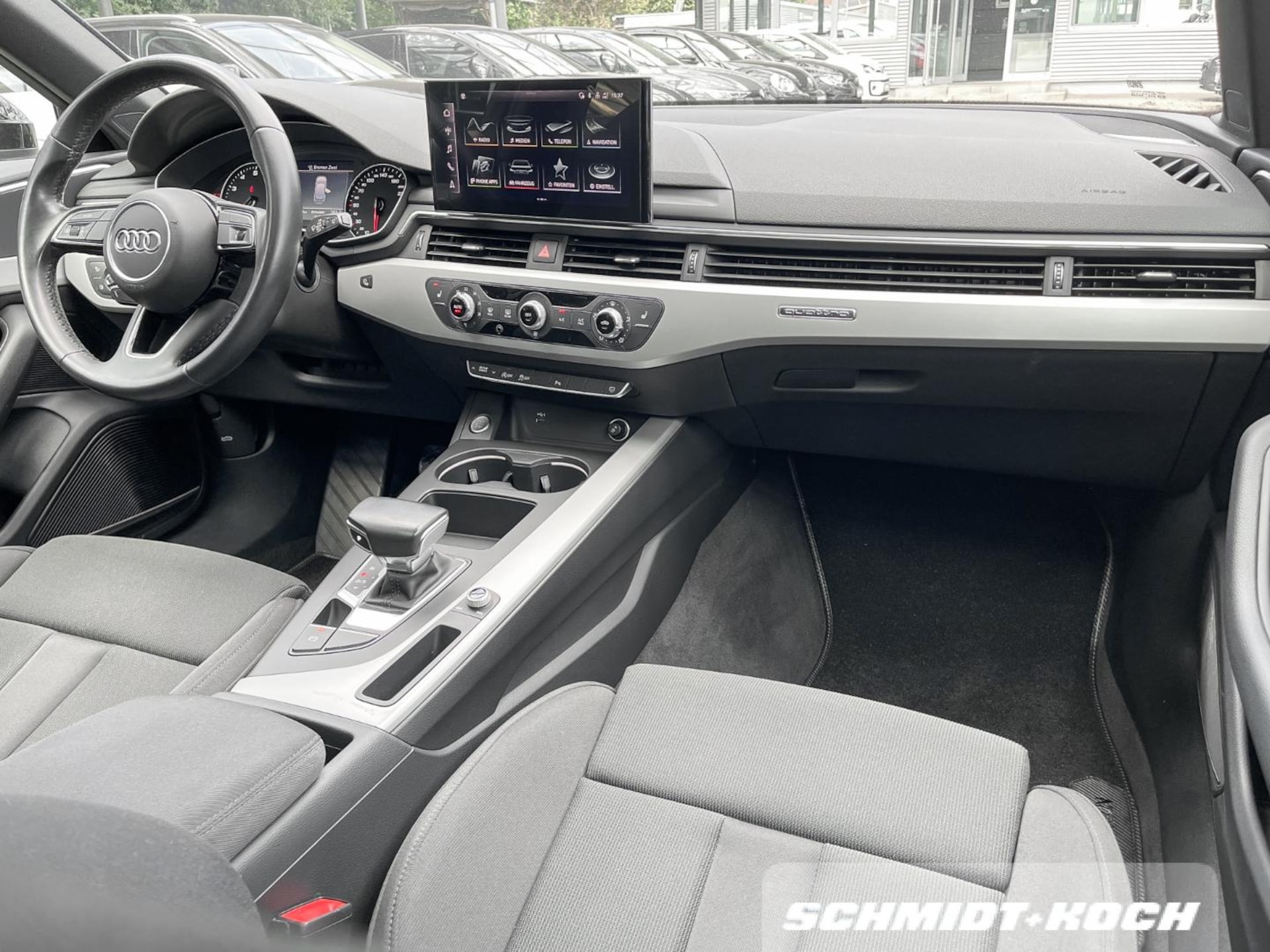 Audi A4 Avant S line