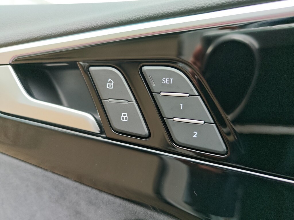 Image about Audi A4 Avant S line 40 TDI quattro S tronic