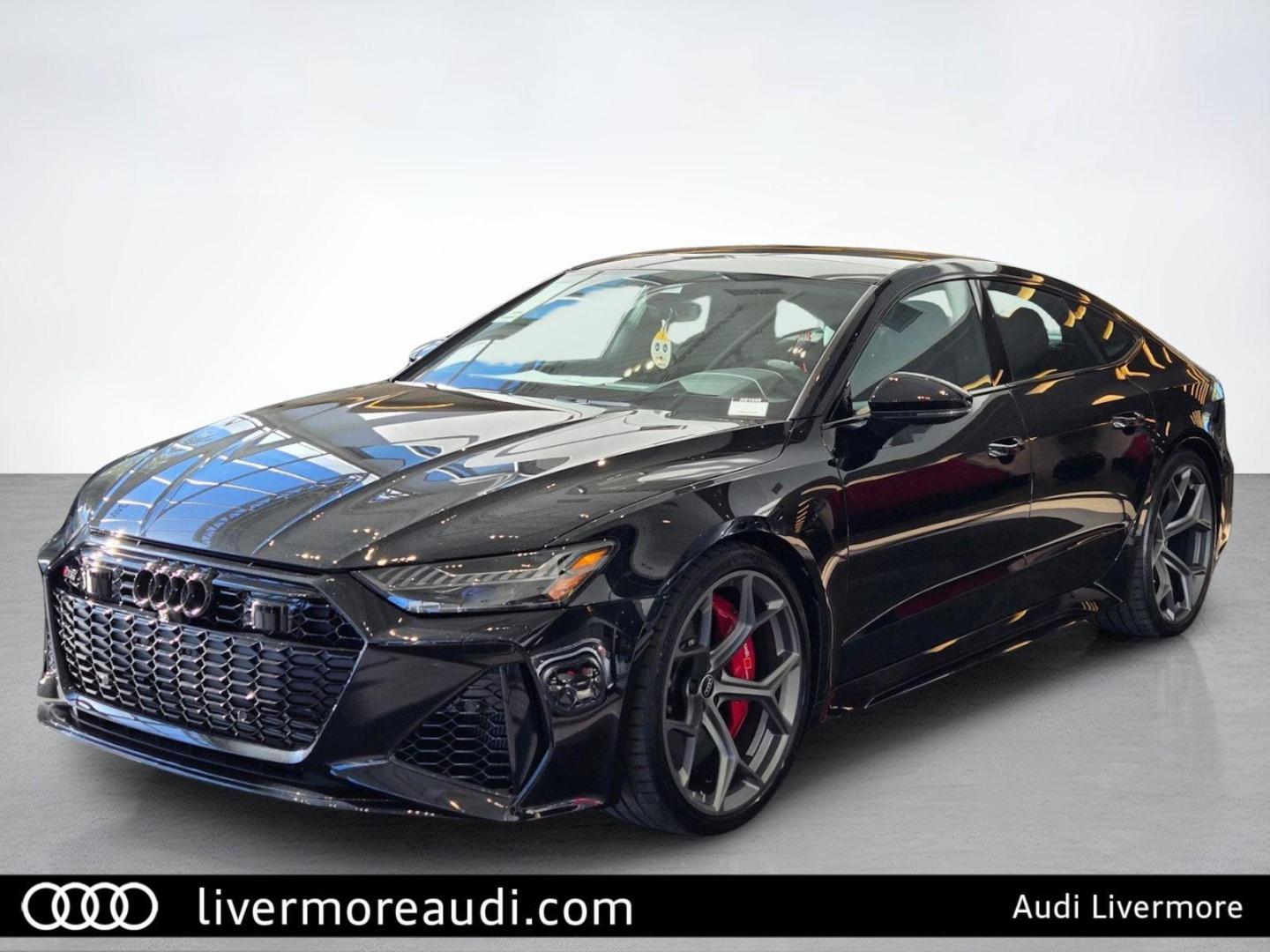 2026 Audi RS7 Performance's photo