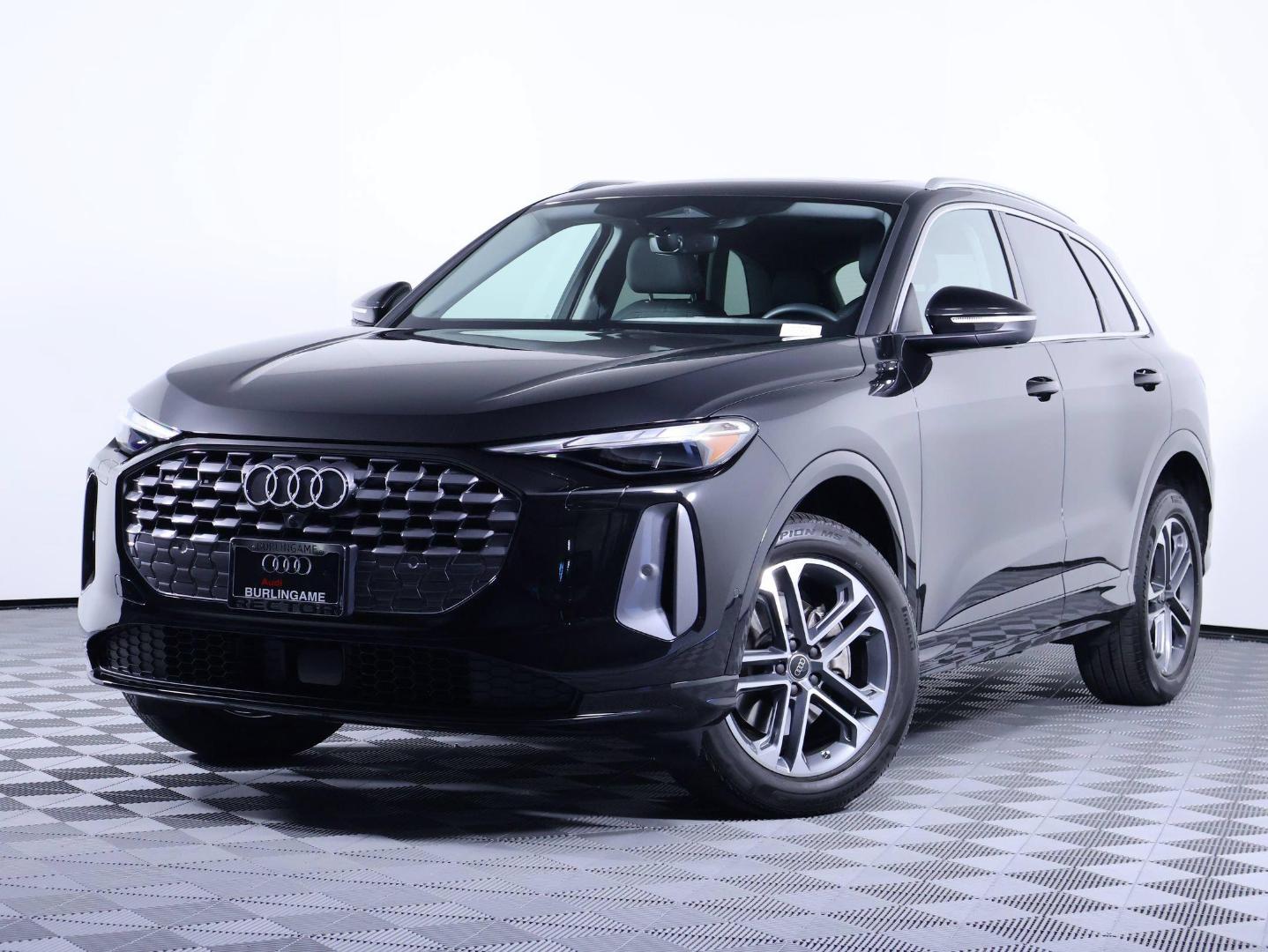 2025 Audi Q5 40 Premium's photo