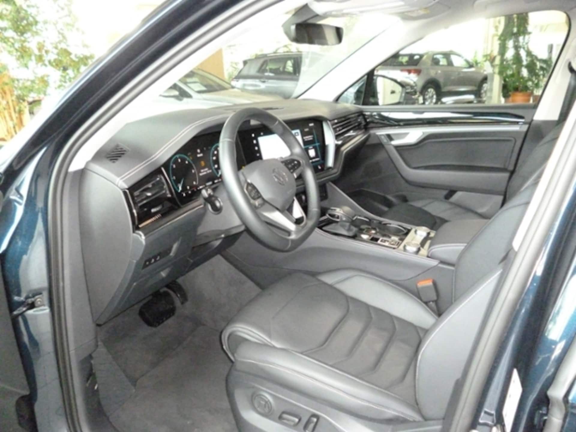 Volkswagen Touareg Basis-Modell