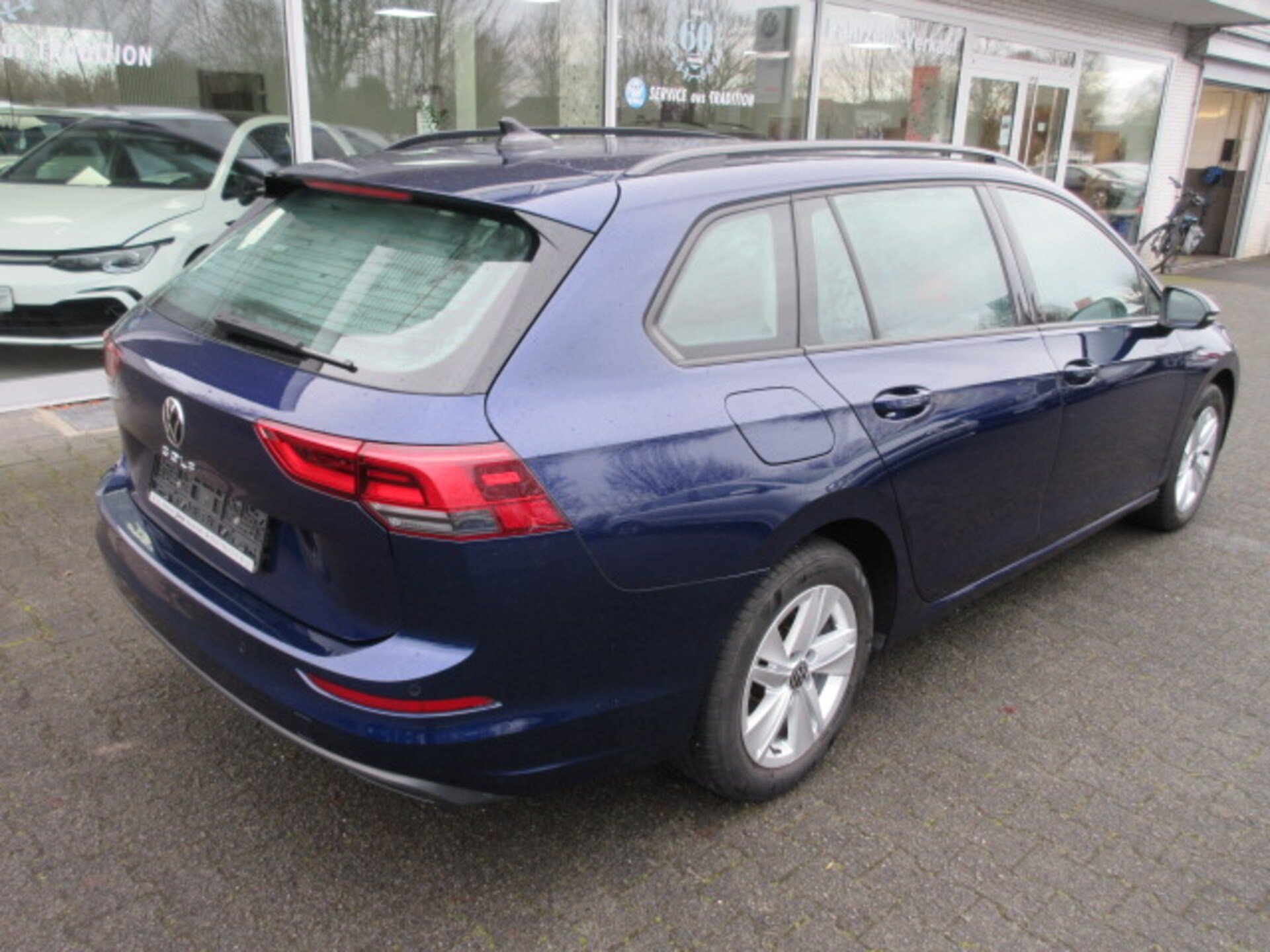 Volkswagen Golf Variant Life