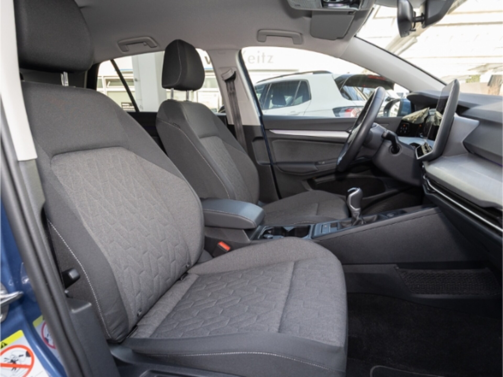 Volkswagen Golf Life