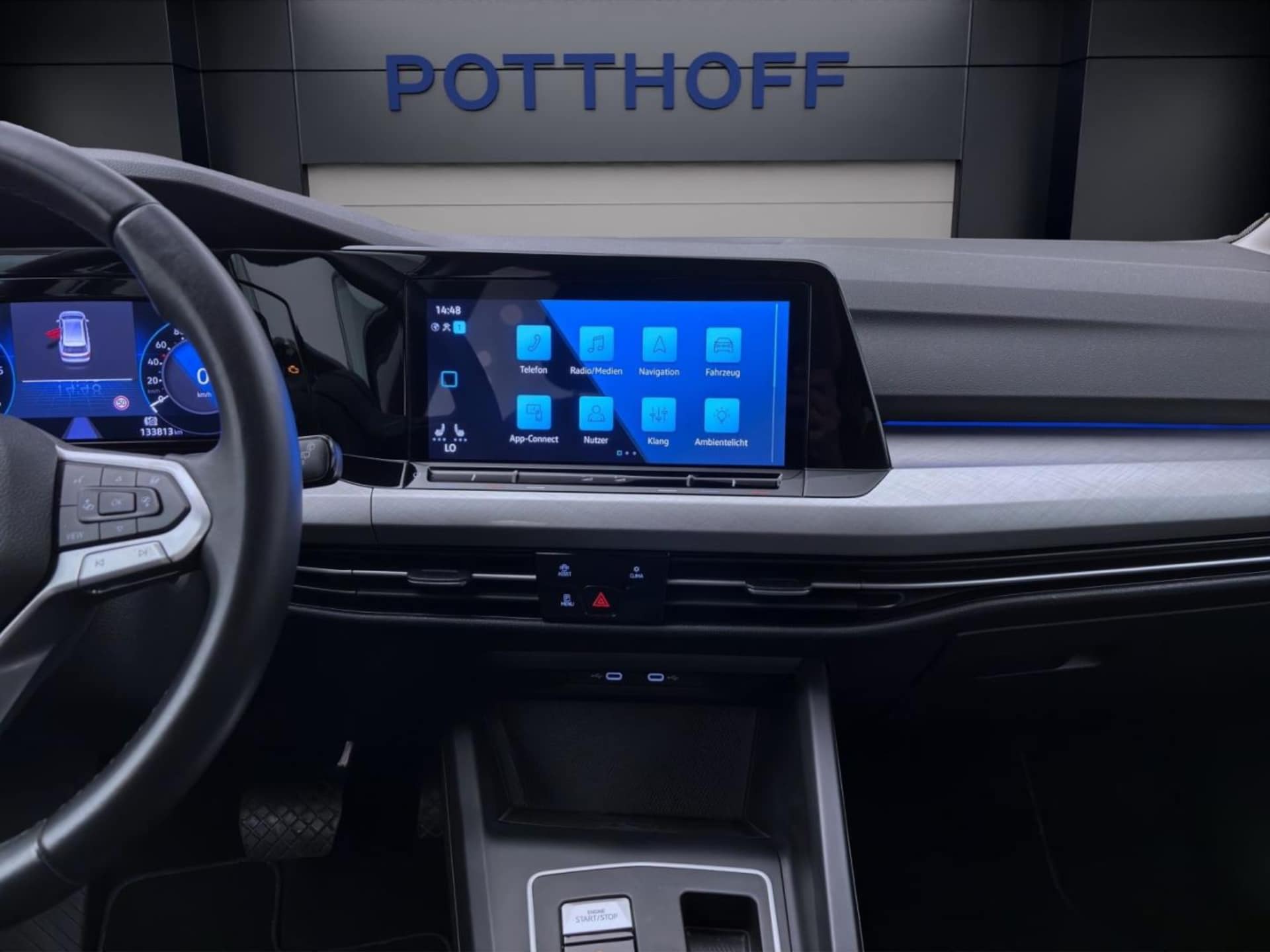 Volkswagen Golf Variant Life