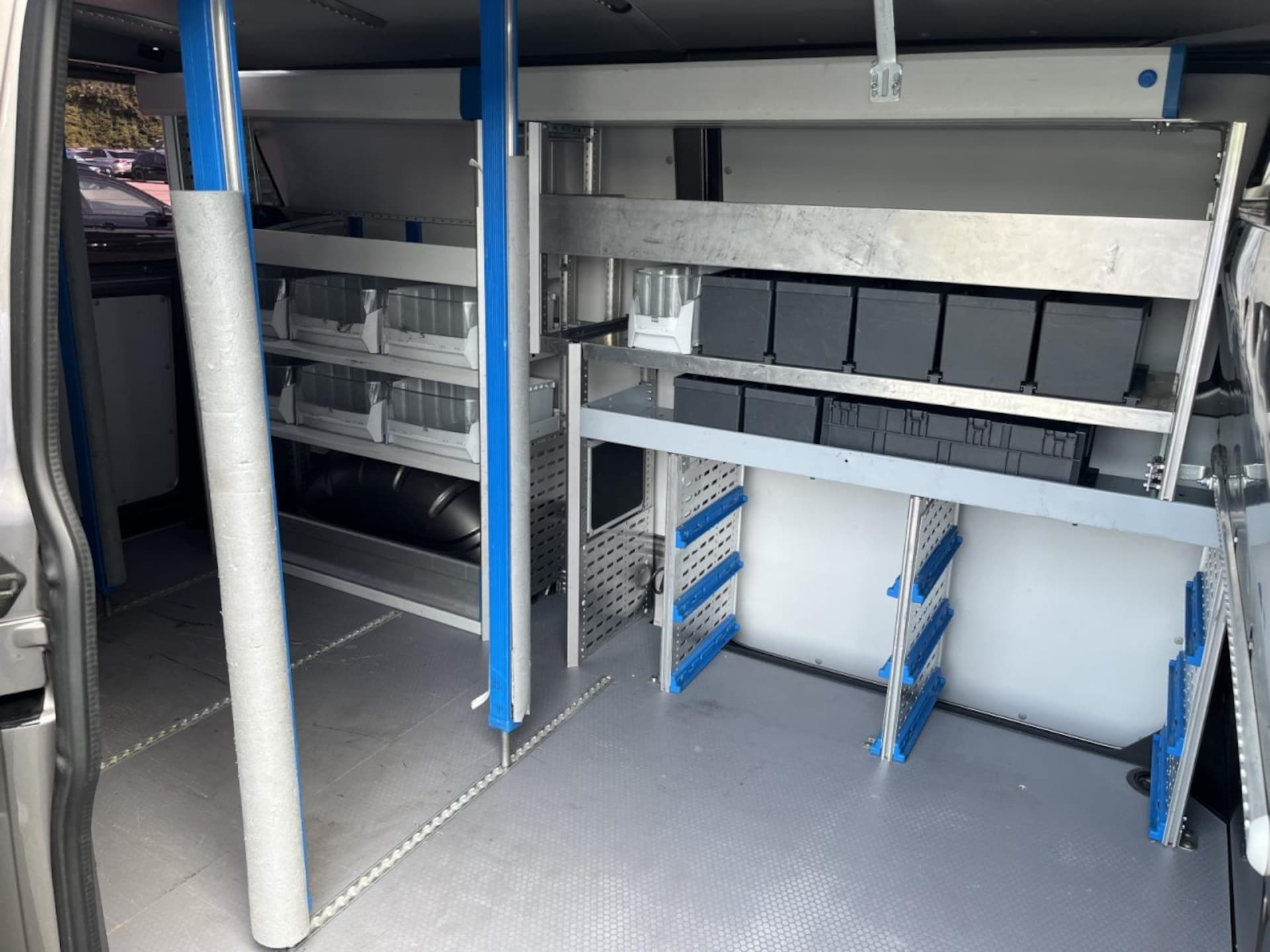 Volkswagen T6.1 Transporter Kasten langer Radstand