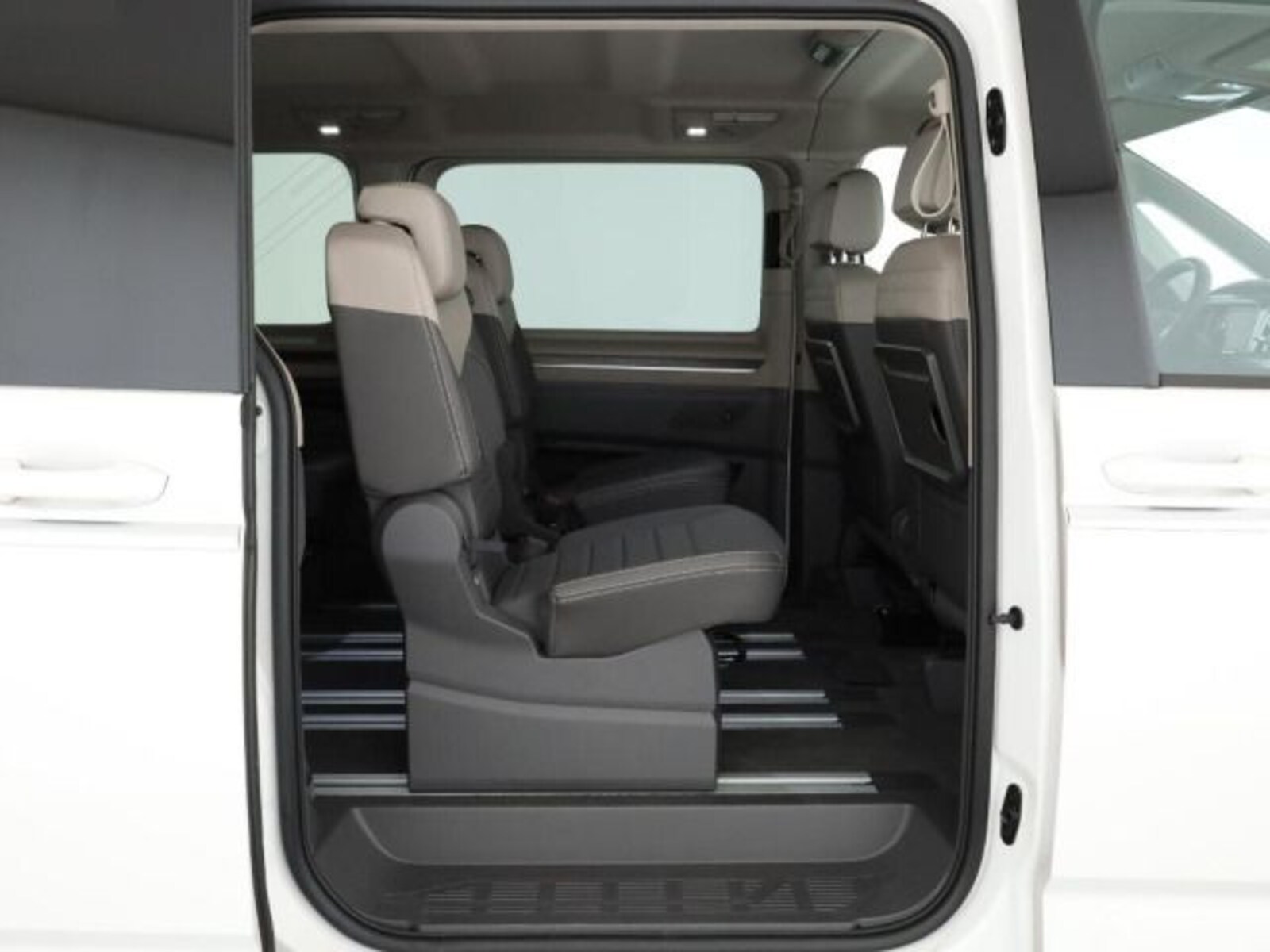 Volkswagen Multivan Langversion – Bild 6