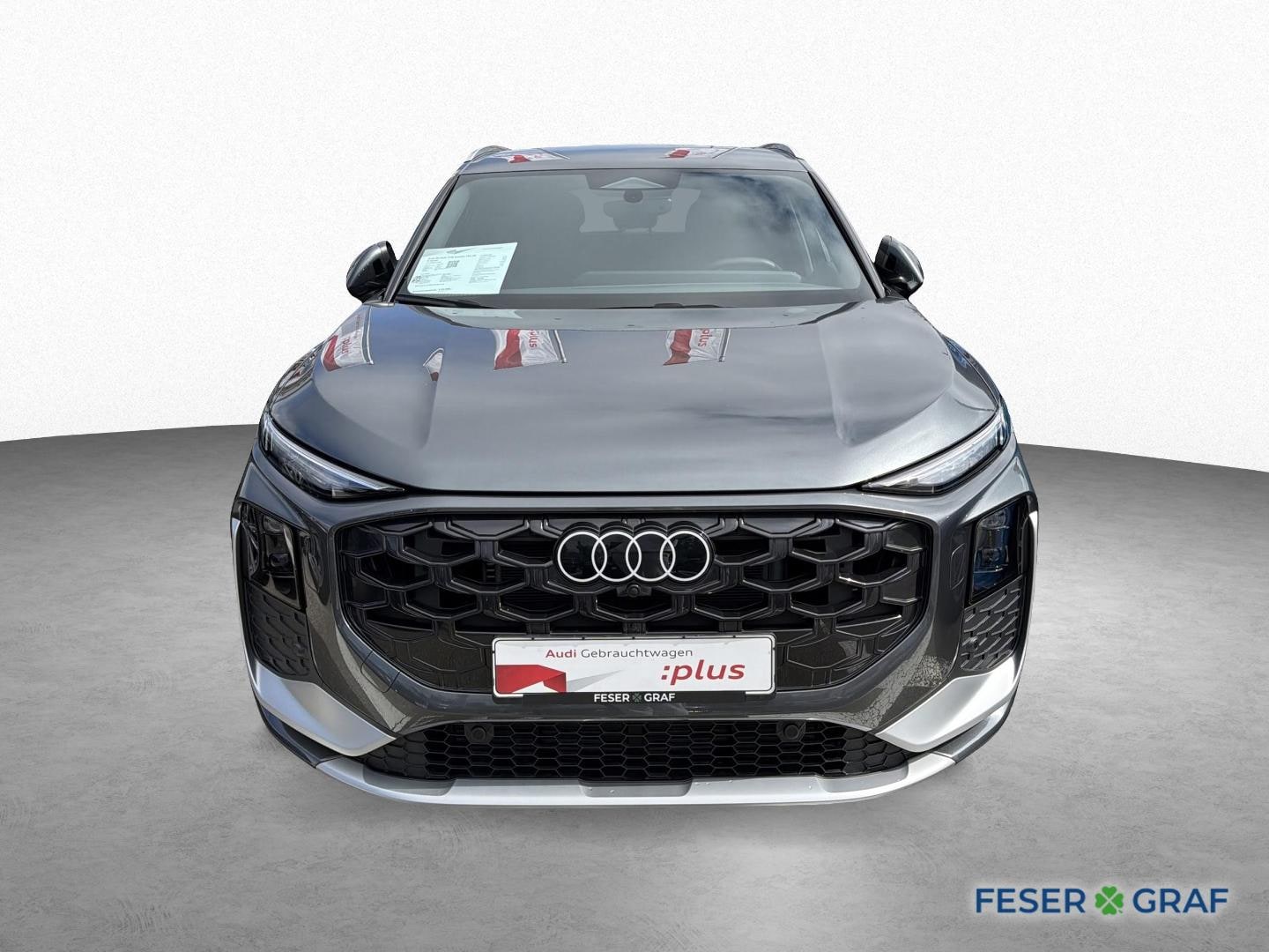 Bild über Audi Q3 SUV TFSI quattro 195 kW S tronic - für weitere Informationen kontaktieren Sie den Audi Partner