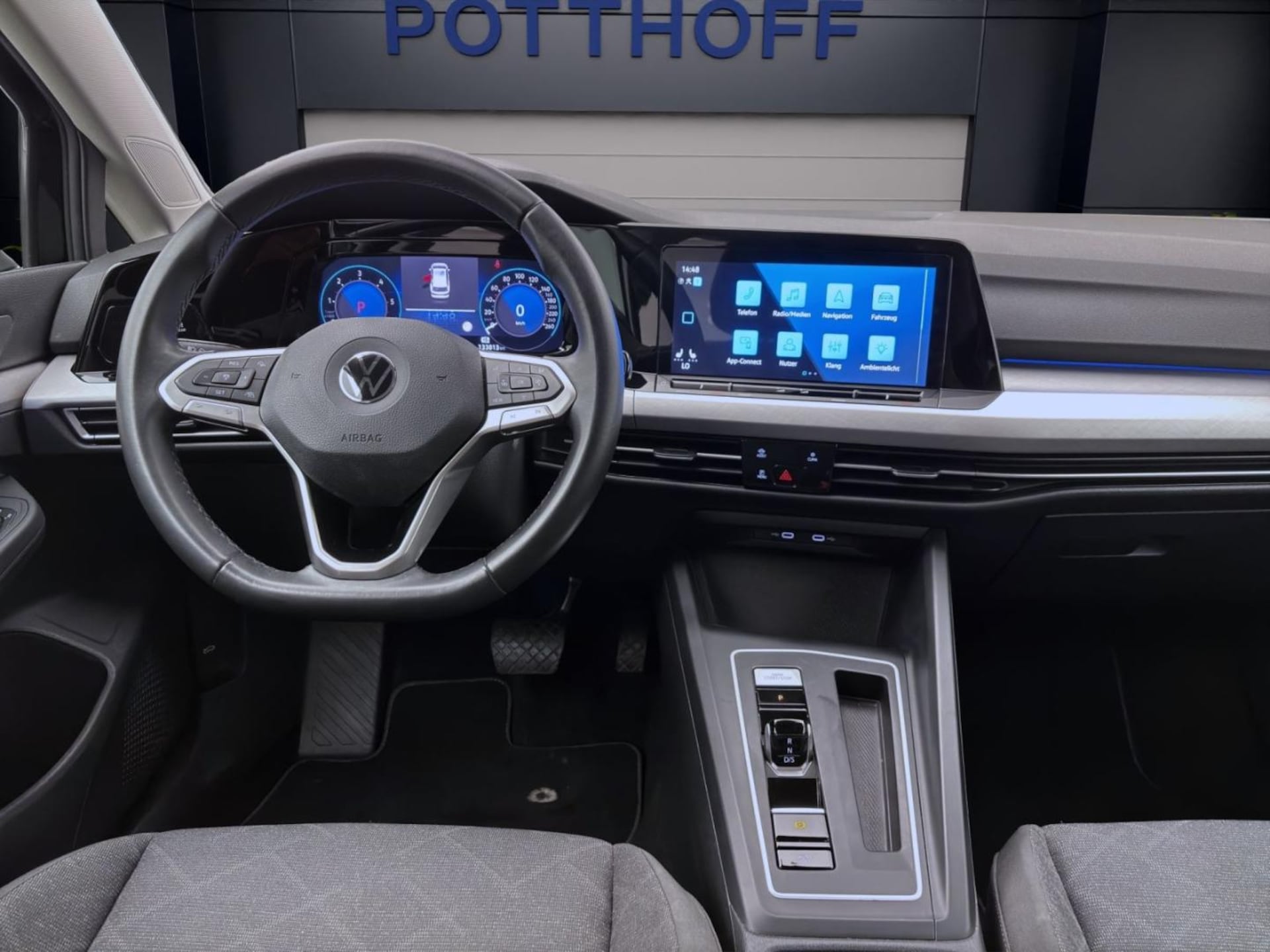 Volkswagen Golf Variant Life