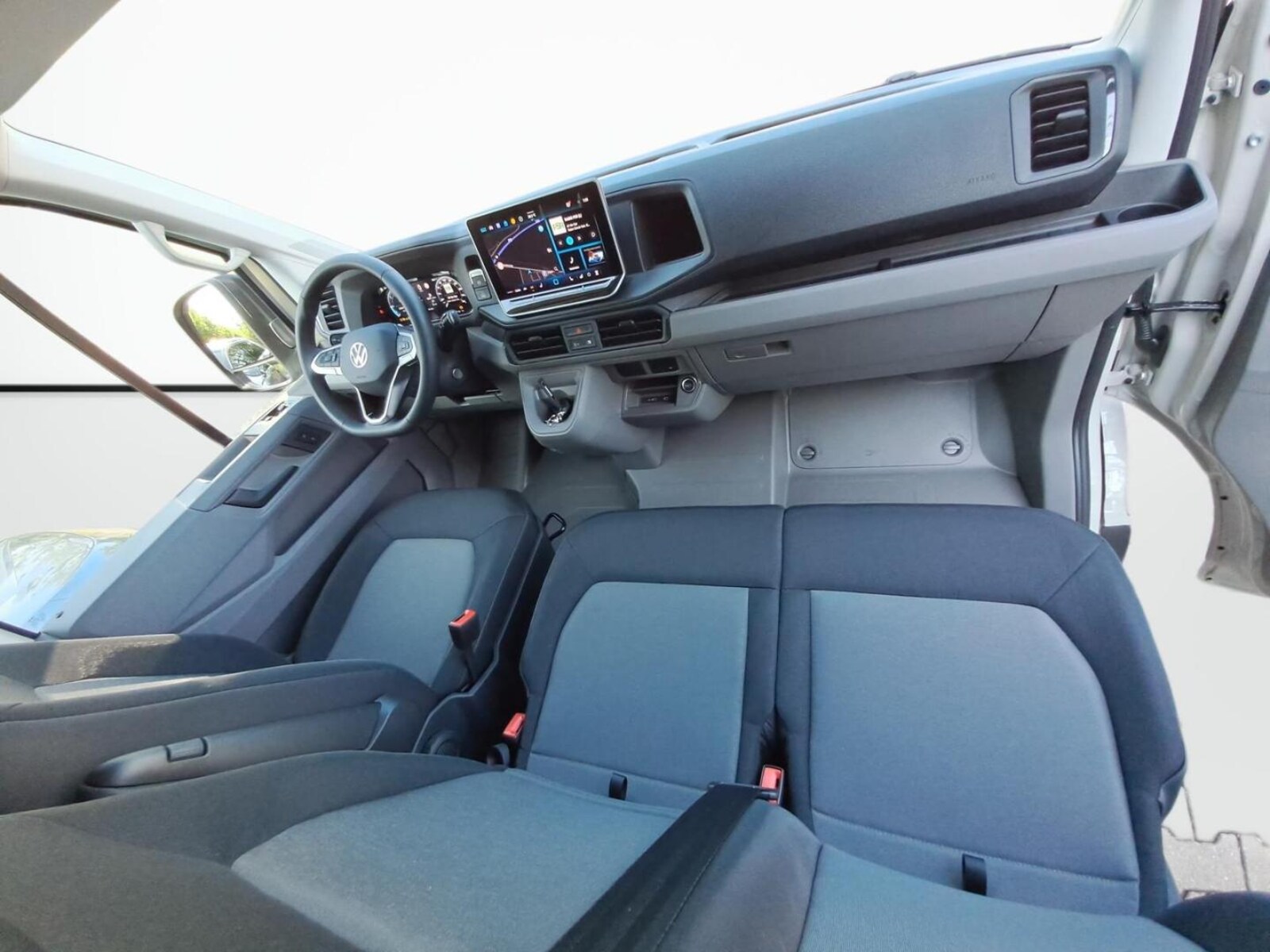 Volkswagen Crafter Kasten mittlerer Radstand – Bild 15