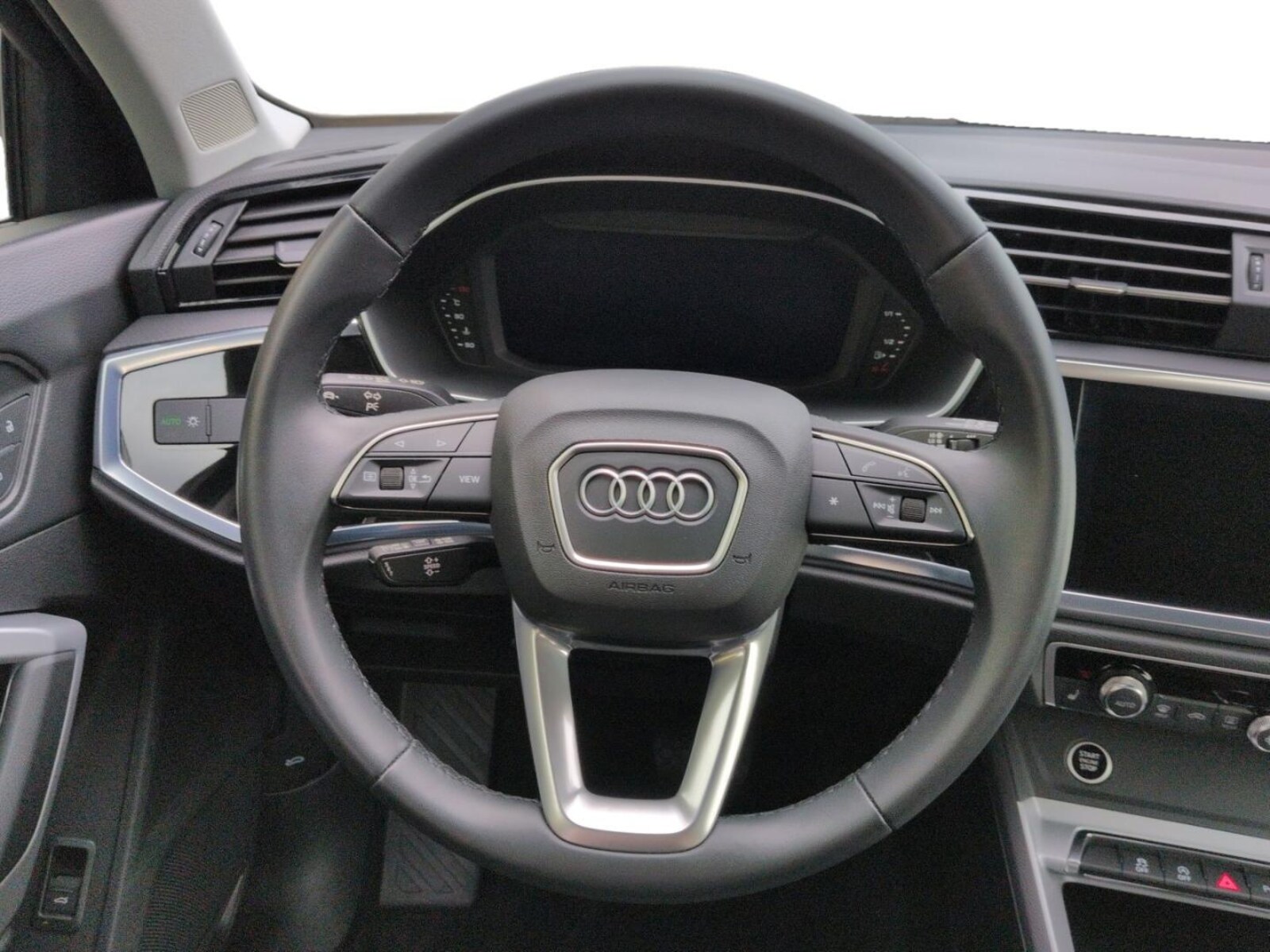 Audi Q3 – Bild 11
