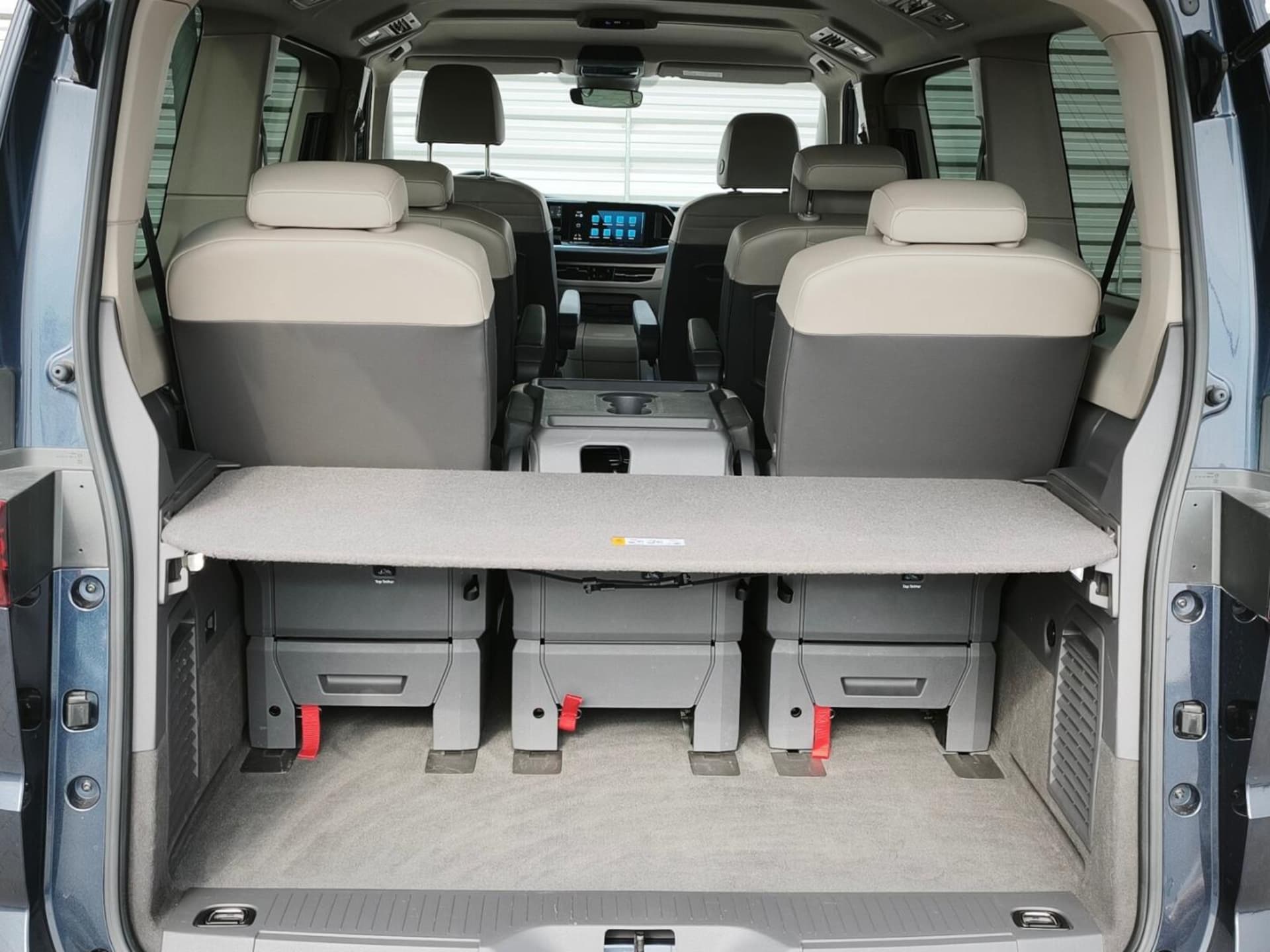 Volkswagen Multivan długi rozstaw osi Life
