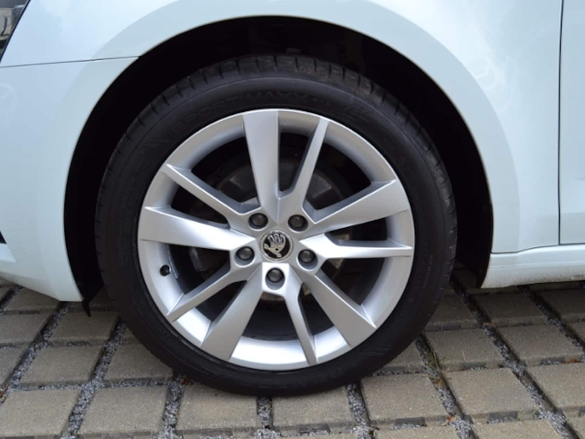 Skoda Octavia Combi Ambition