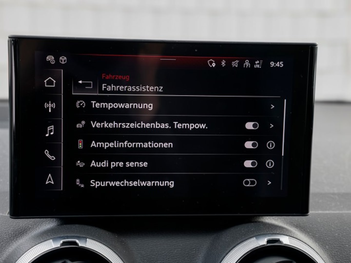 Bild über Audi Q2 S line 35 TFSI S tronic - für weitere Informationen kontaktieren Sie den Audi Partner