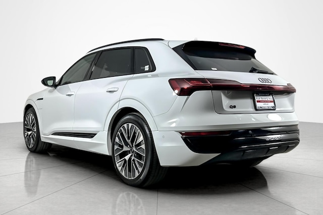 2024 Audi Q8 e-tron