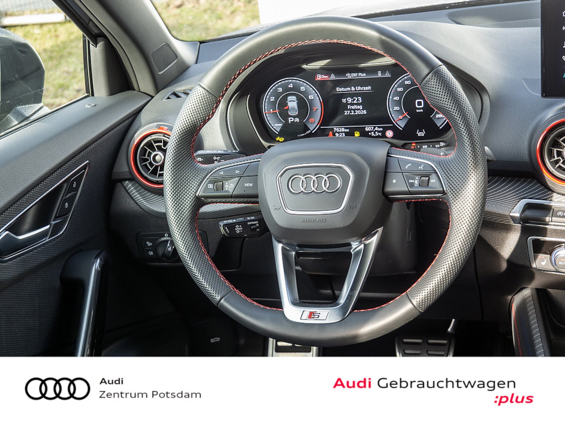 Audi Q2 S line