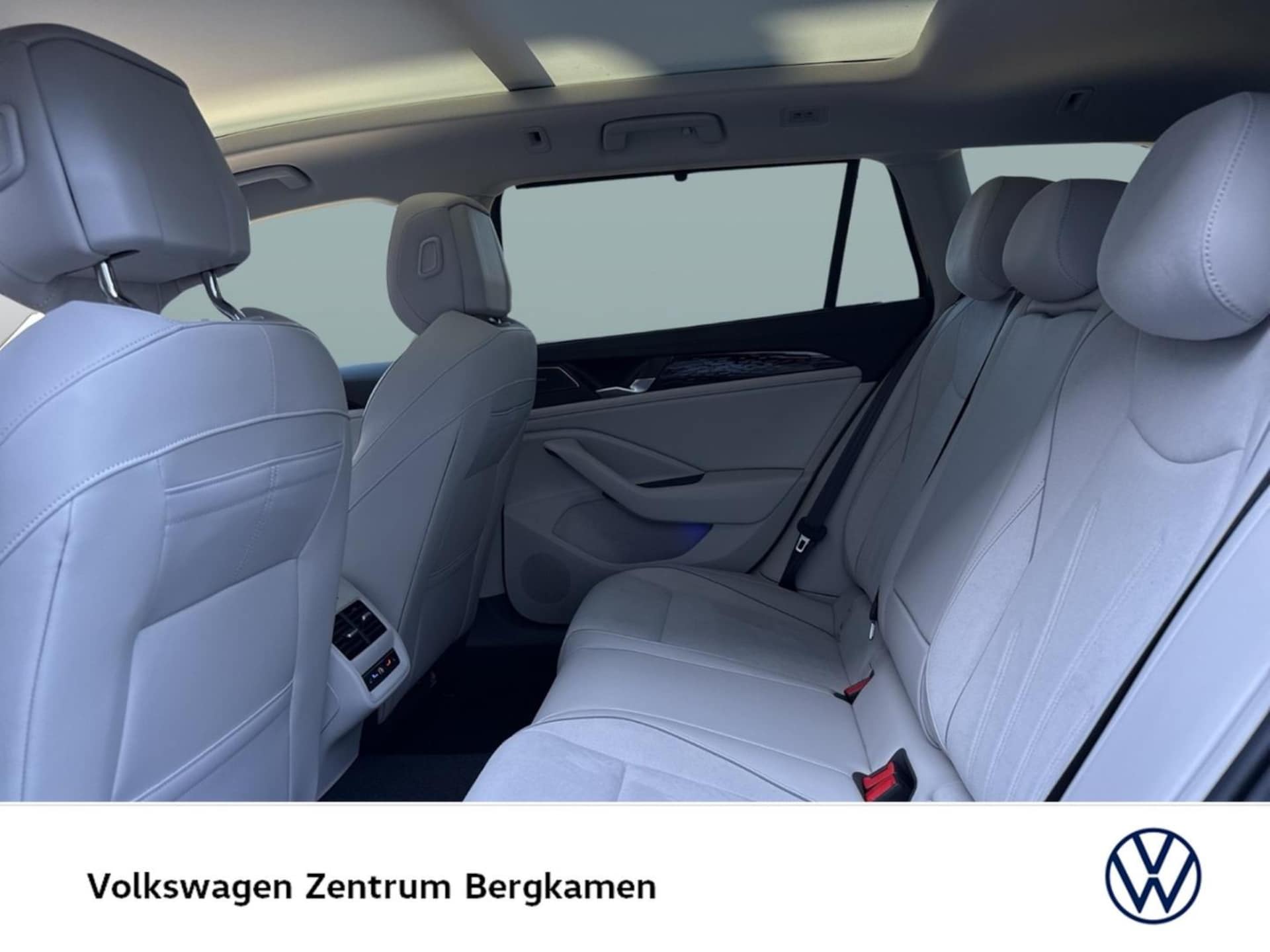 Volkswagen Passat Elegance