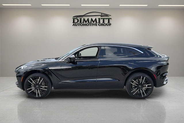 2024 Aston Martin DBX