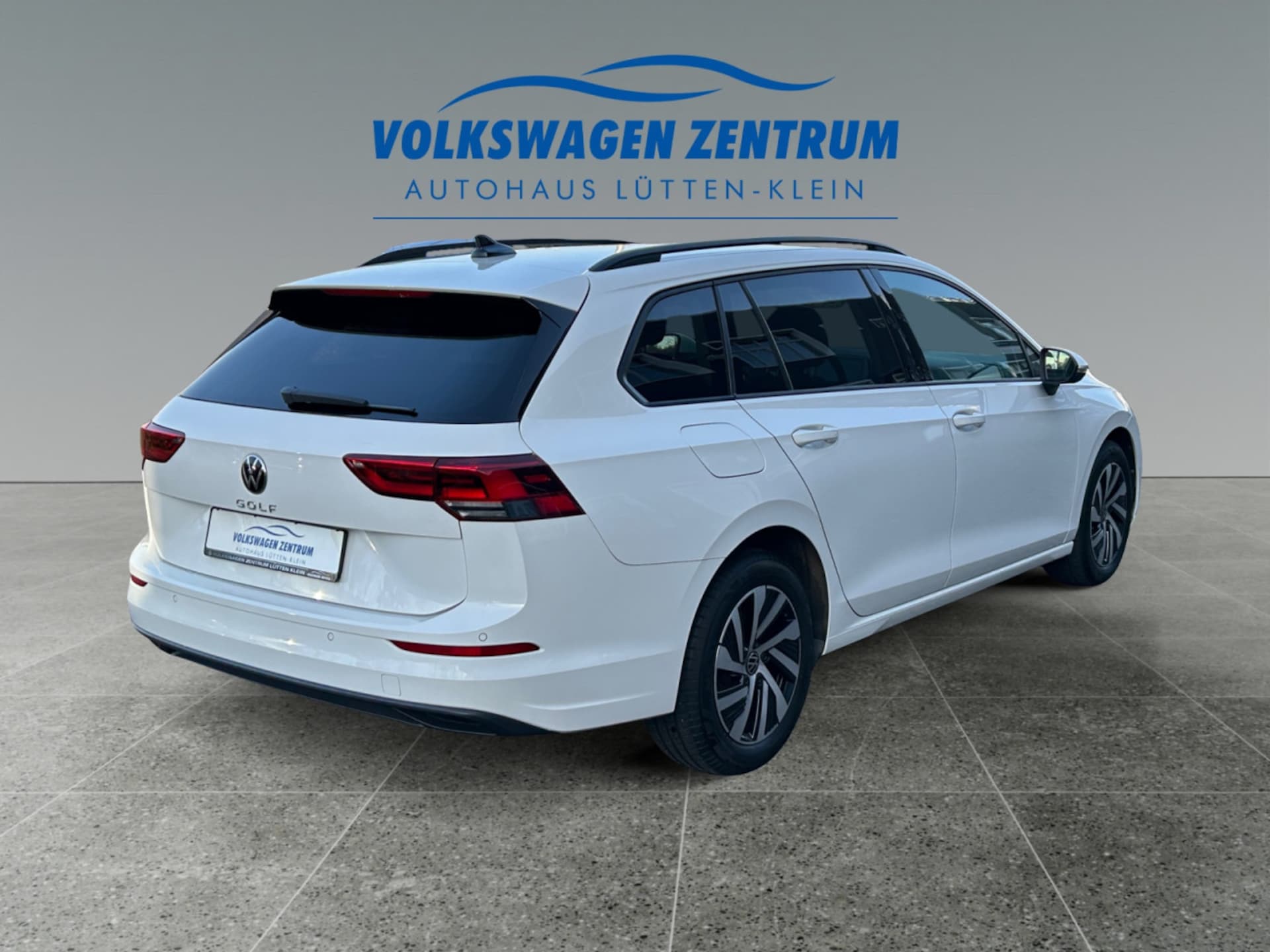 Volkswagen Golf Variant Life