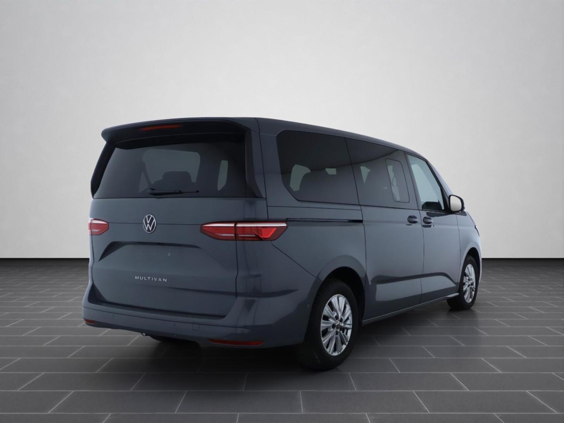 Volkswagen Multivan Langversion Basis-Modell