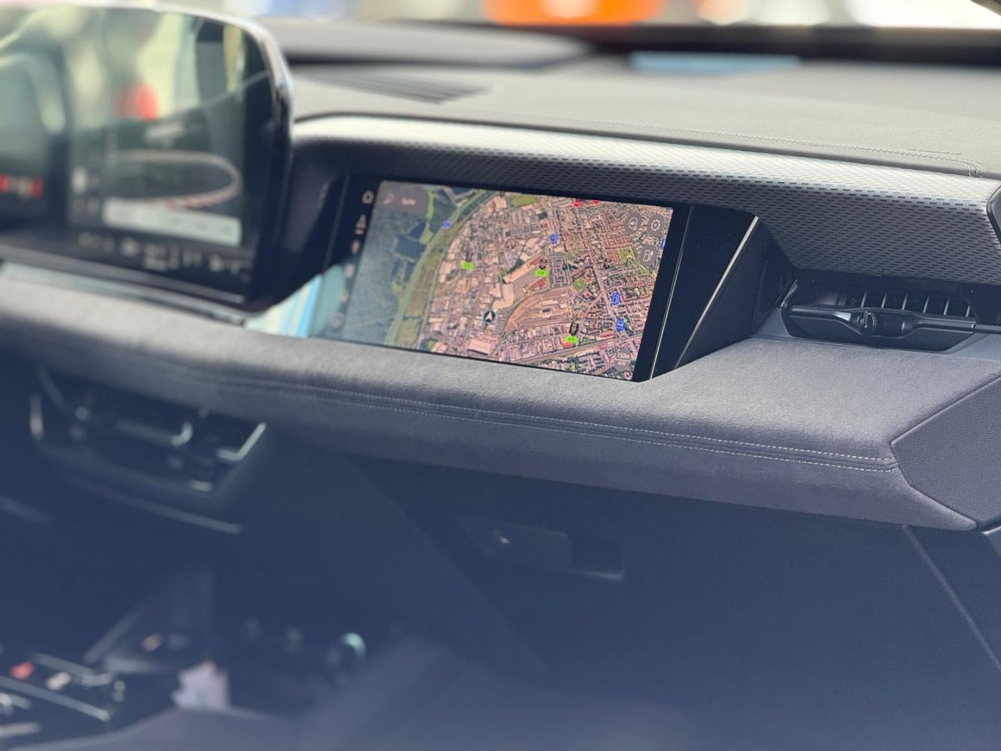 Bild über Audi A6 Avant e-tron S line business e-tron quattro 315 kW - für weitere Informationen kontaktieren Sie den Audi Partner