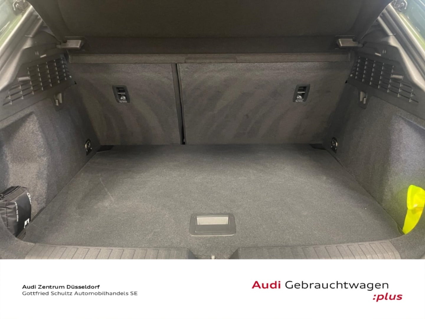Bild über Audi A3 Sportback S line 35 TDI S tronic - für weitere Informationen kontaktieren Sie den Audi Partner