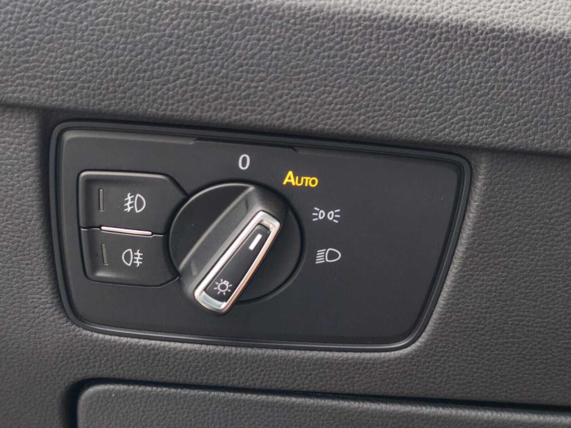 Volkswagen Passat Elegance