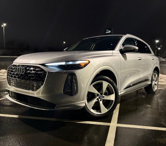 2025 Audi New Q5 Premium Plus's photo