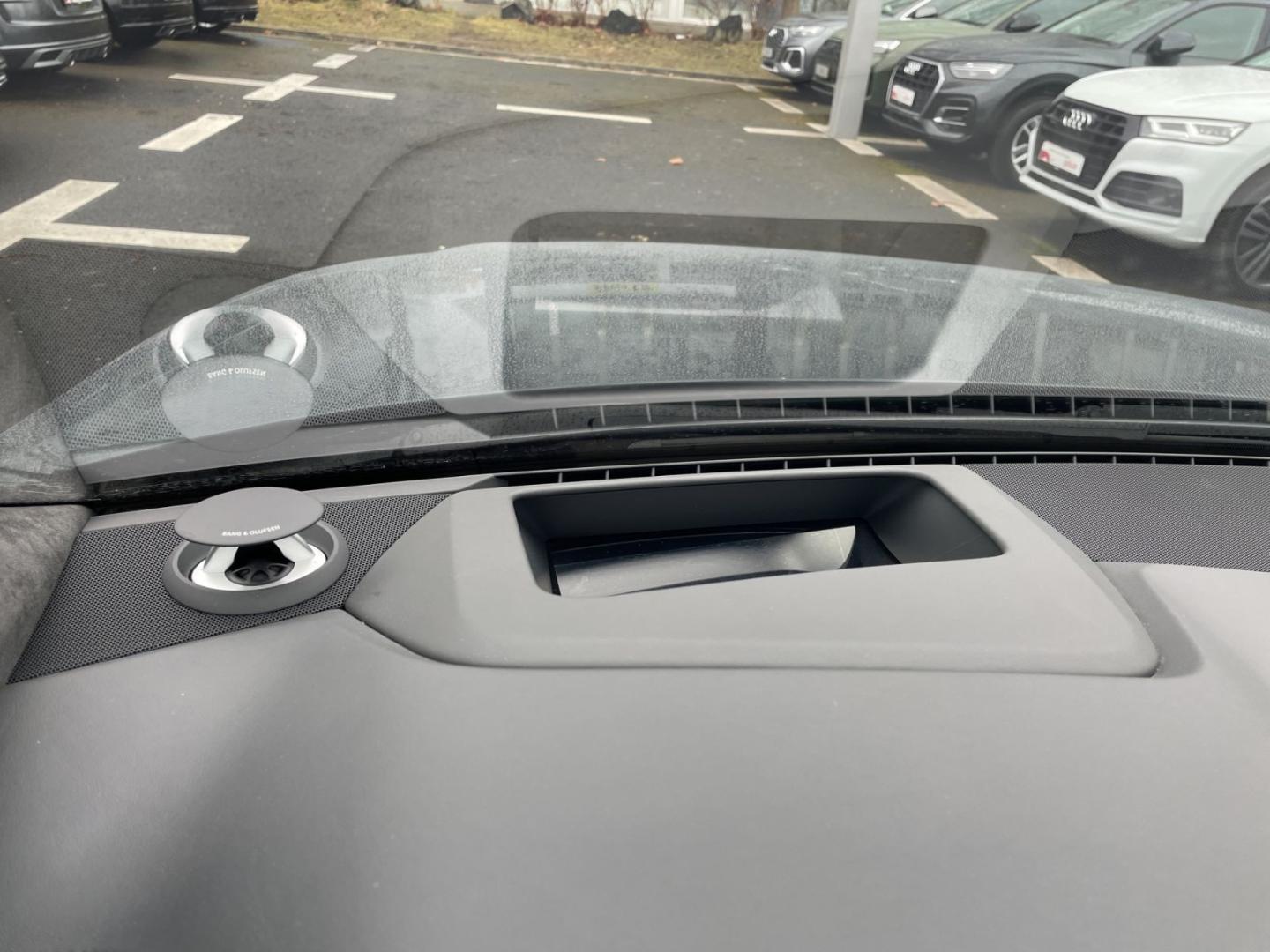 Image about Audi S8 TFSI quattro tiptronic