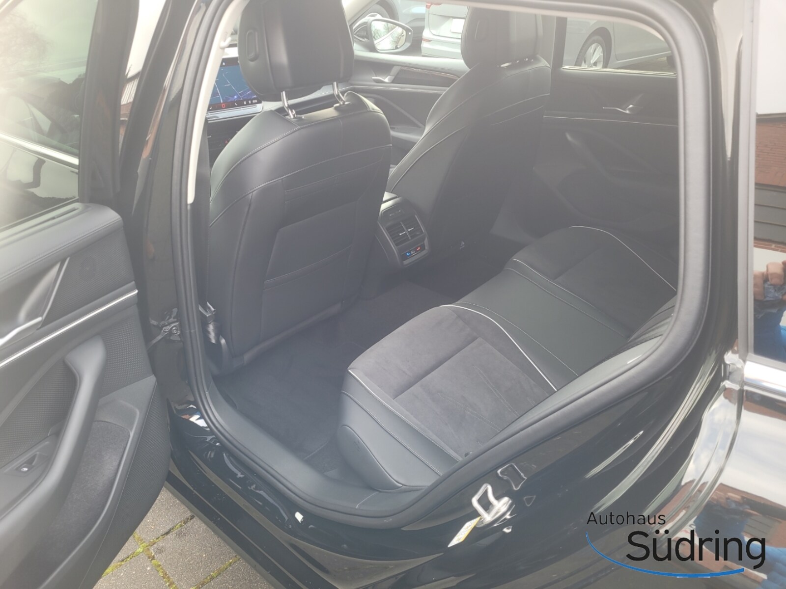 Volkswagen Passat – Bild 11