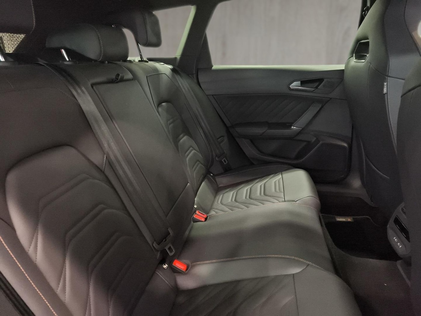 CUPRA Leon Sportstourer 1.5 TSI e-Hybrid VZ DSG 200 kW (272 CV) — photo 6