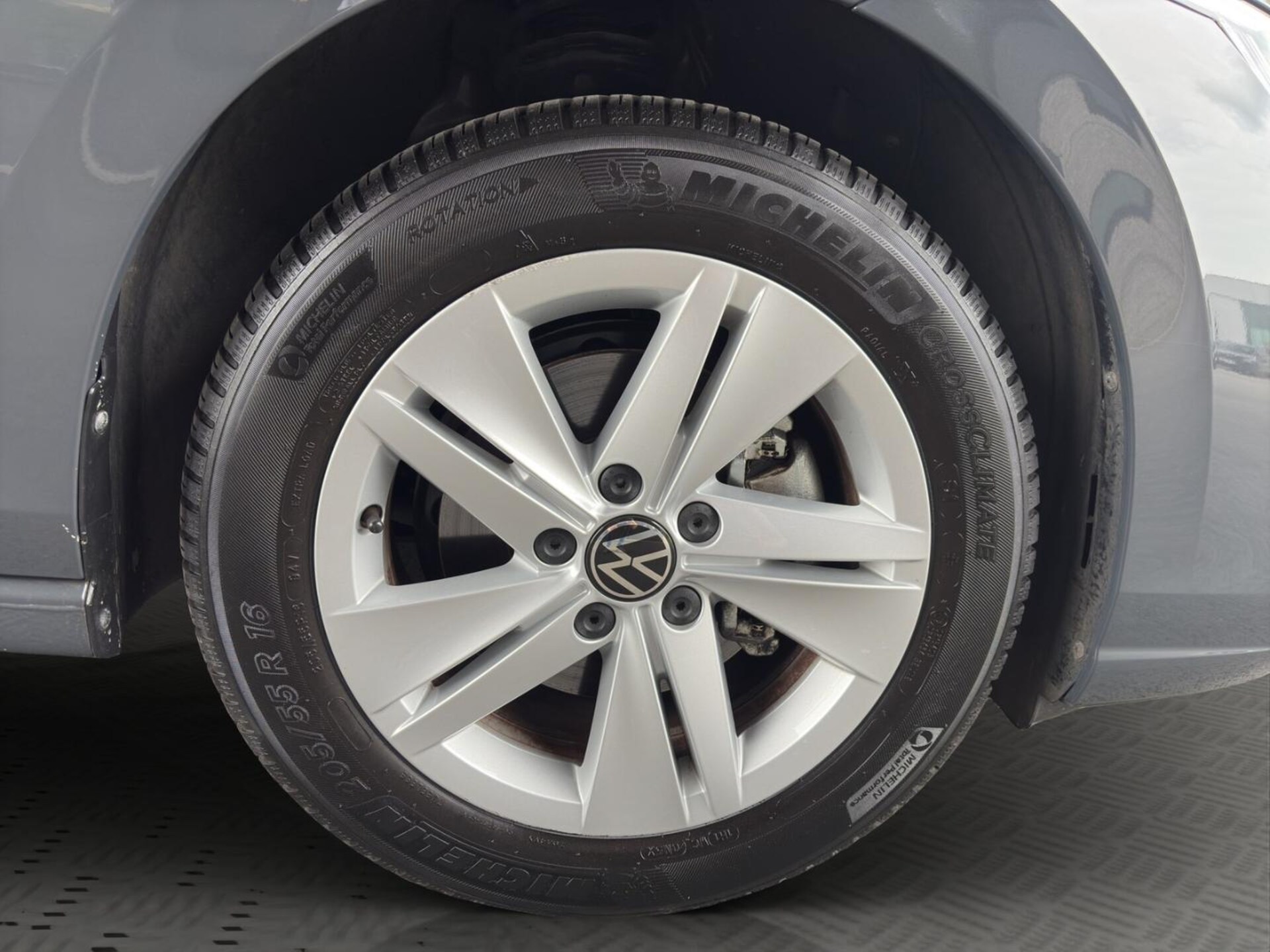 Volkswagen Golf Life