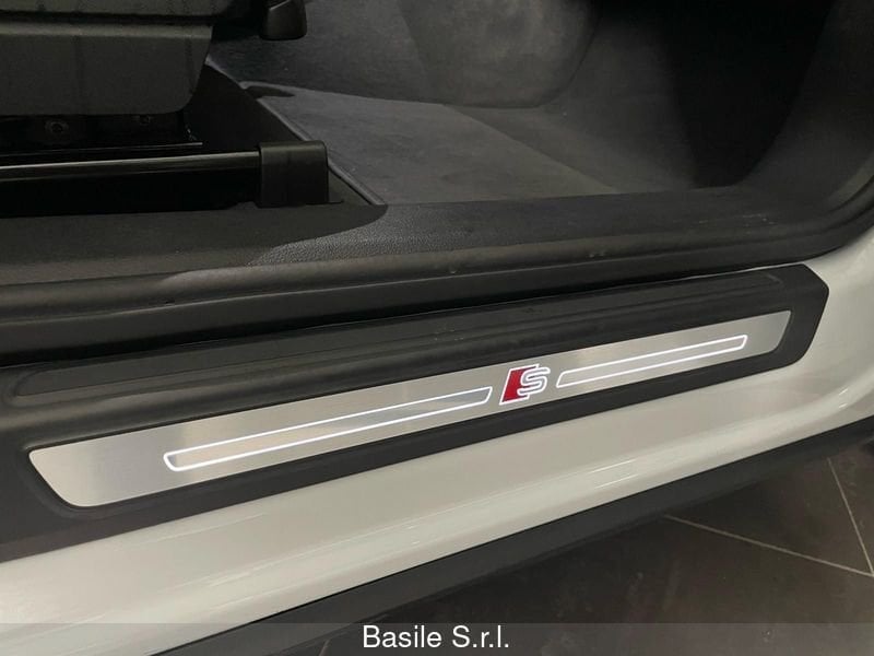 Image about Audi Q5 Sportback S line 40 TDI quattro 150 kW (204 CV) S tronic