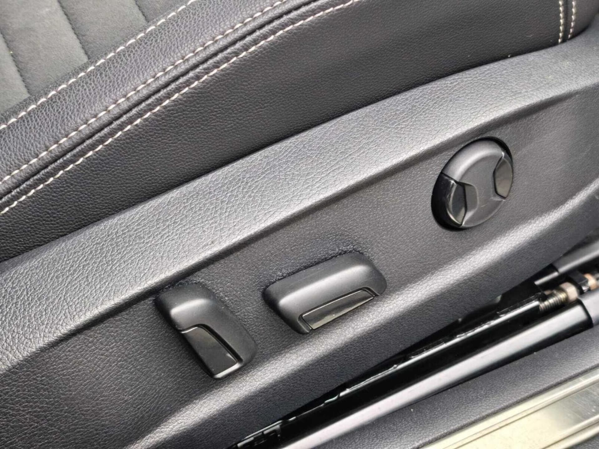 Volkswagen Passat Elegance