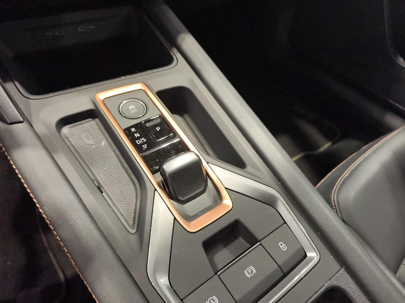 CUPRA Leon Sportstourer 1.5 TSI e-Hybrid VZ DSG 200 kW (272 CV) — photo 11