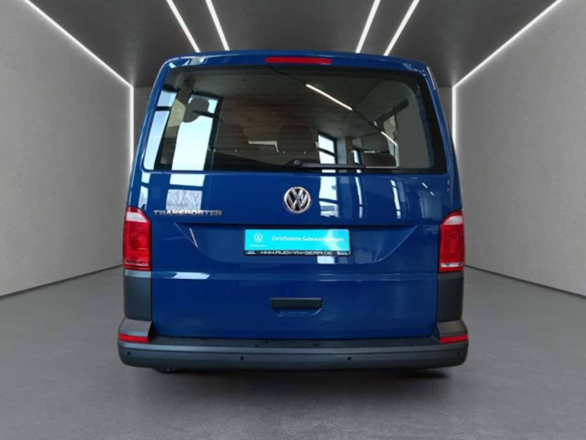 Volkswagen T6 Transporter Kombi langer Radstand
