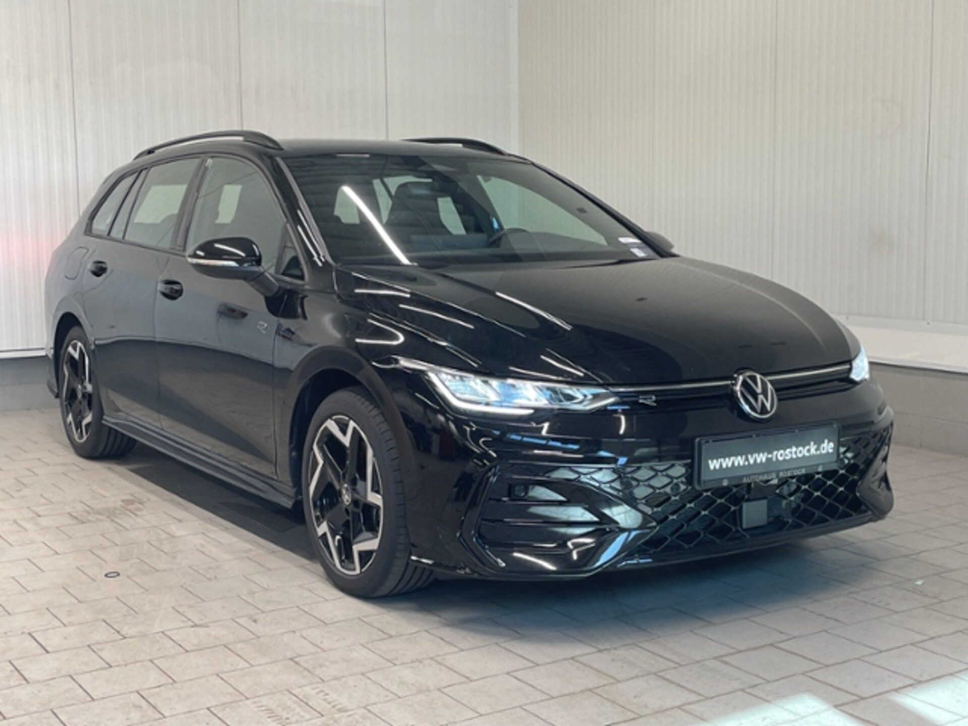 Volkswagen Golf Variant R-Line