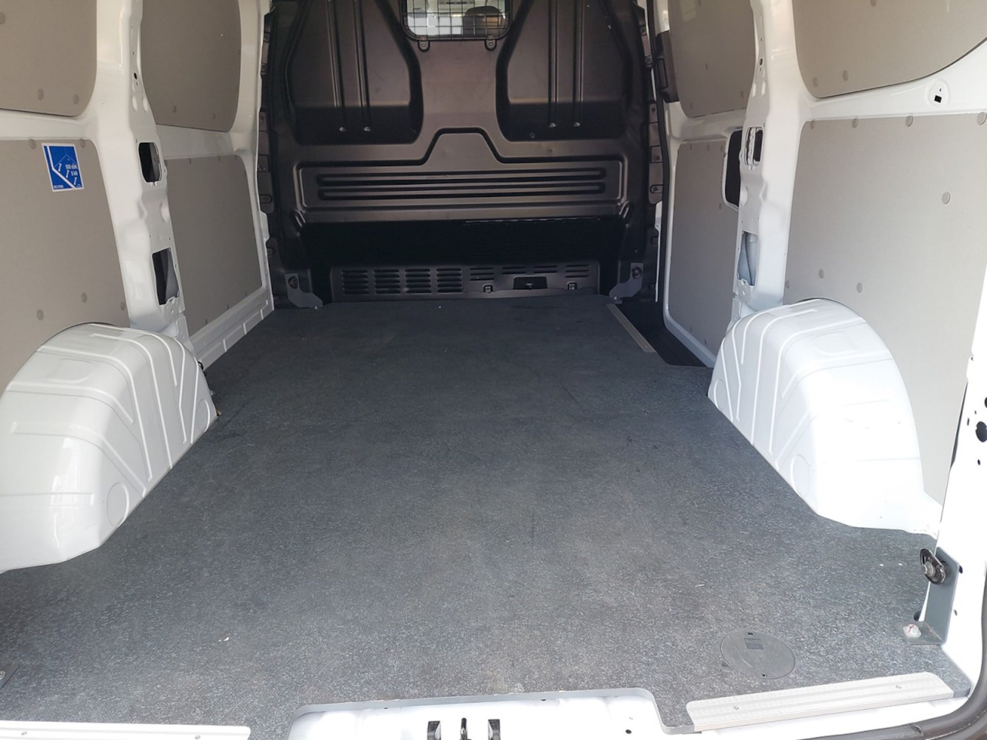 Volkswagen Transporter Kasten kurzer Radstand