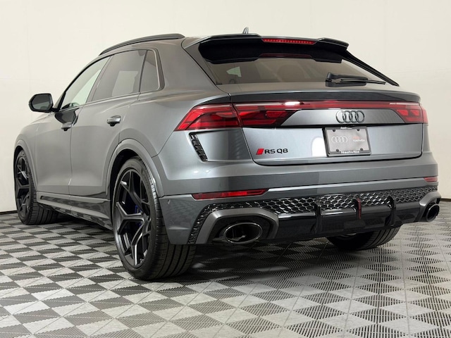 2026 Audi RS Q8 SUV performance