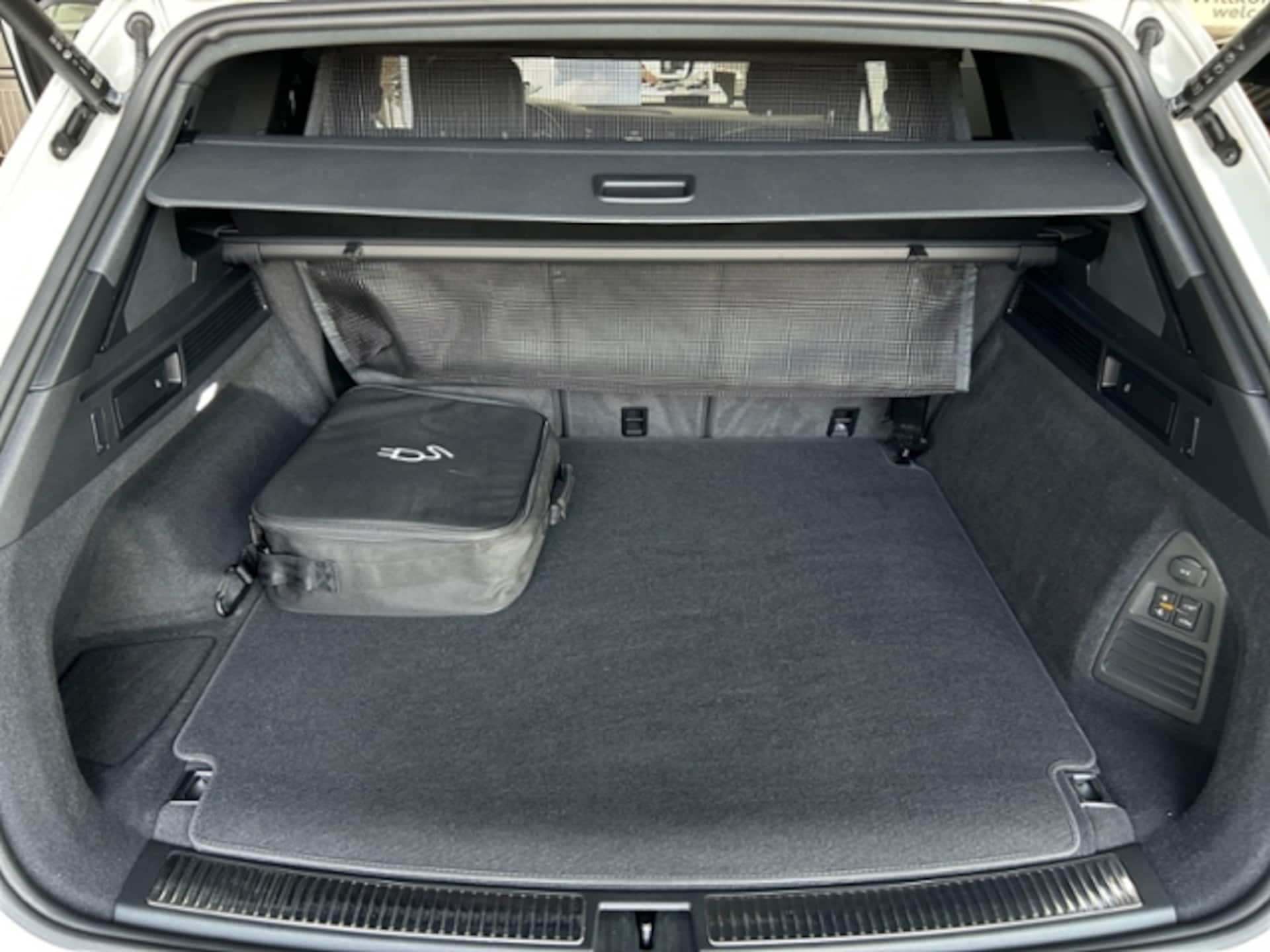 Volkswagen Touareg R