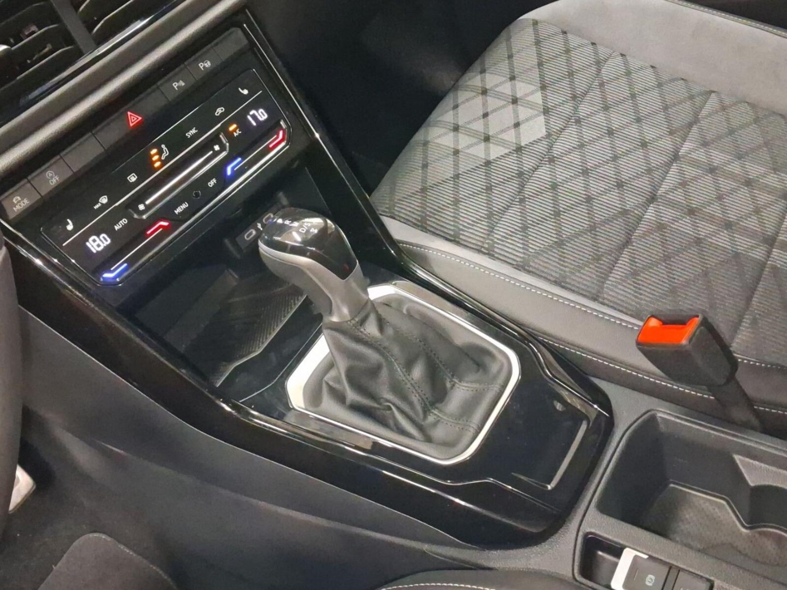Volkswagen T-Roc – Bild 11